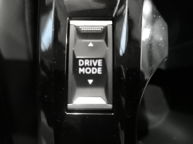 Peugeot 208 PureTech 100 Allure Pack 75 kW (100 CV)