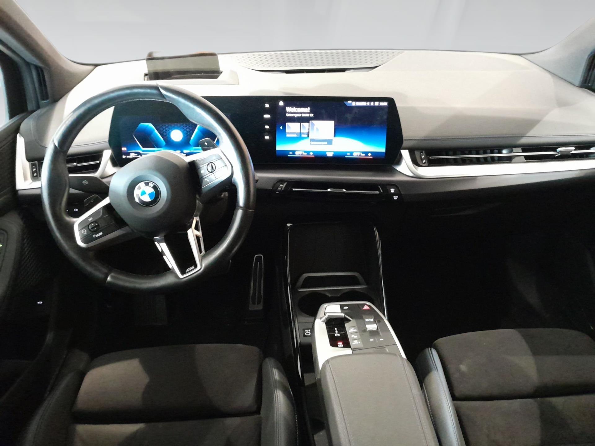BMW Serie 2 218i Active Tourer color Gris. Año 2022. 100KW(136CV). Gasolina. En concesionario Automotor Premium Fuengirola - Málaga de Málaga