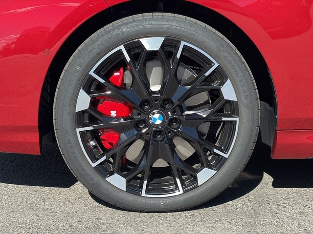 BMW Serie 1 M135i color Rojo. Año 2025. 221KW(300CV). Gasolina. En concesionario BMW Avilcar Ávila de Ávila