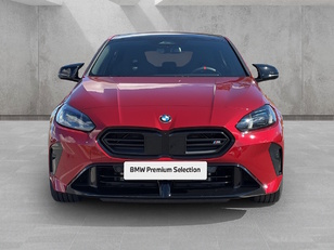 Fotos de BMW Serie 1 M135i color Rojo. Año 2025. 221KW(300CV). Gasolina. En concesionario BMW Avilcar Ávila de Ávila