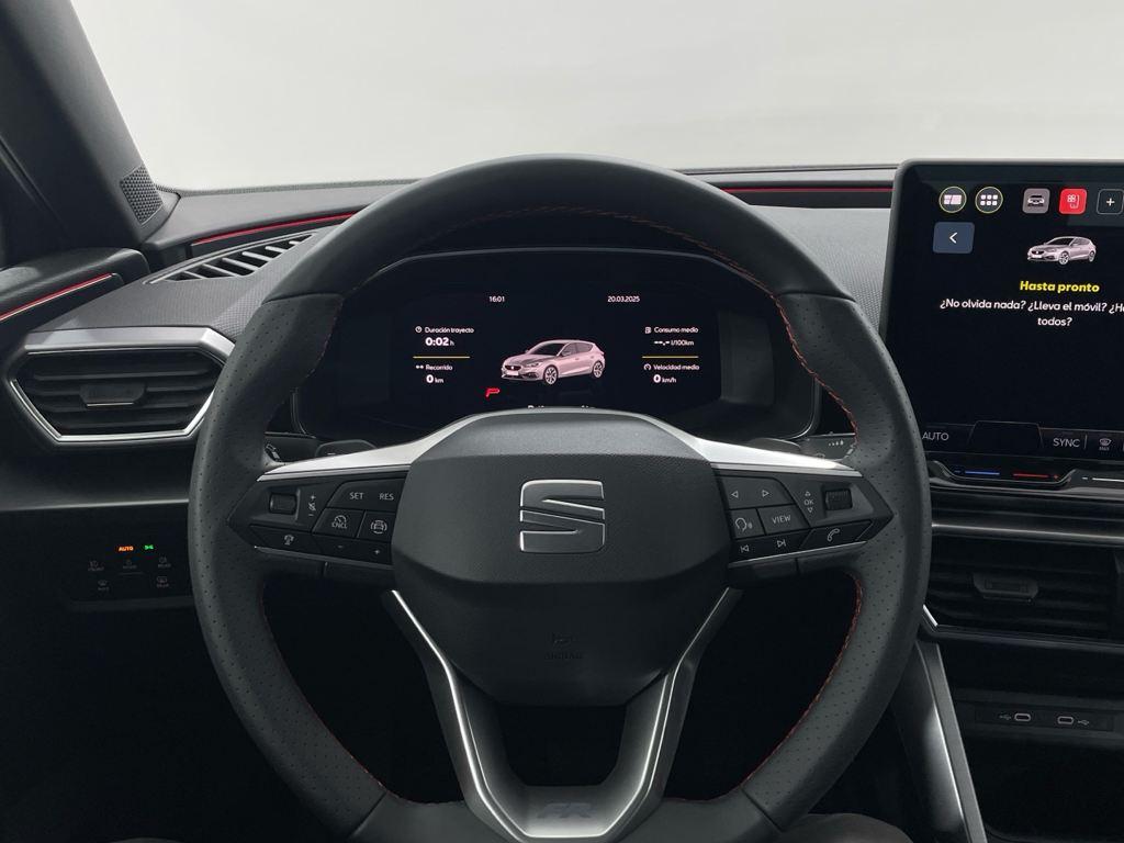 SEAT León 1.5 eTSI en Barcelona