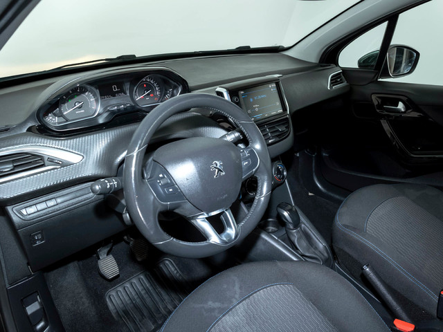 Peugeot 208 PureTech 82