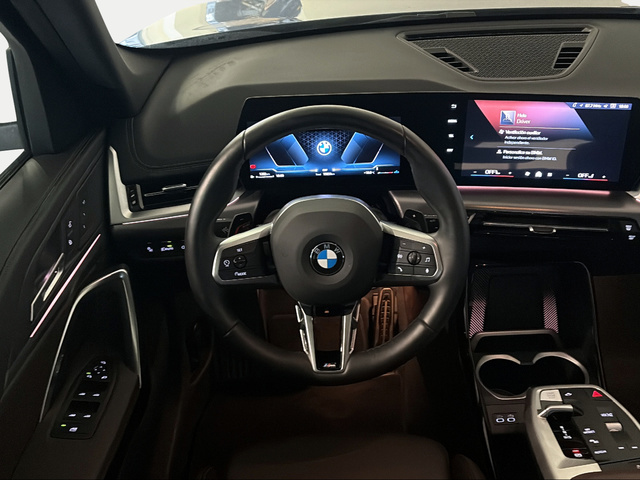 BMW X1 sDrive20d color Azul. Año 2025. 120KW(163CV). Diésel. En concesionario Carteya Motor | Campo de Gibraltar de Cádiz