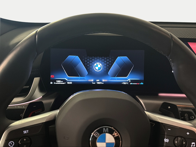 BMW X1 sDrive20d color Azul. Año 2025. 120KW(163CV). Diésel. En concesionario Carteya Motor | Campo de Gibraltar de Cádiz