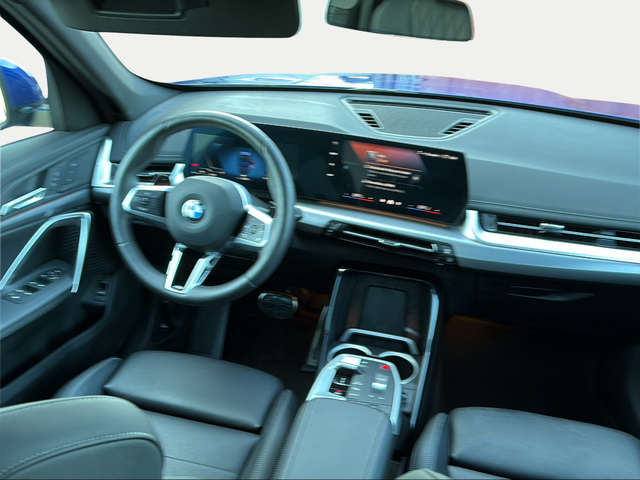 BMW X1 sDrive20d color Azul. Año 2025. 120KW(163CV). Diésel. En concesionario Carteya Motor | Campo de Gibraltar de Cádiz