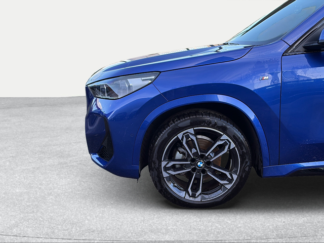 BMW X1 sDrive20d color Azul. Año 2025. 120KW(163CV). Diésel. En concesionario Carteya Motor | Campo de Gibraltar de Cádiz