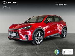 Lexus LBX en Motorflash