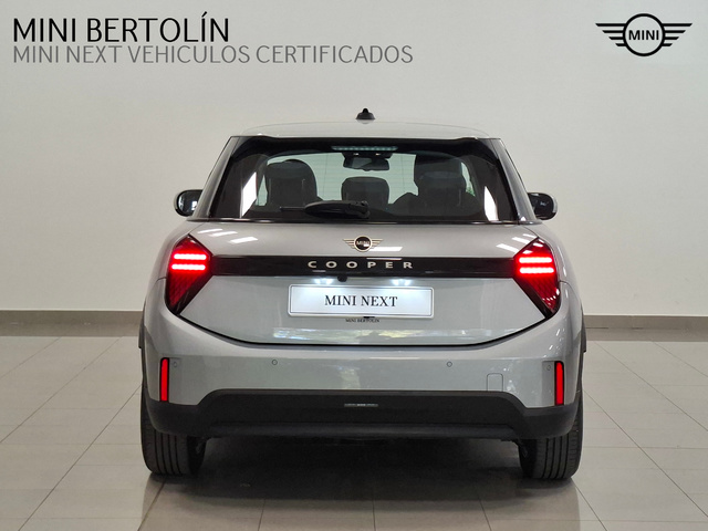 fotoG 4 del MINI MINI 5 Puertas Cooper C 115 kW (156 CV) 156cv Gasolina del 2025 en Valencia