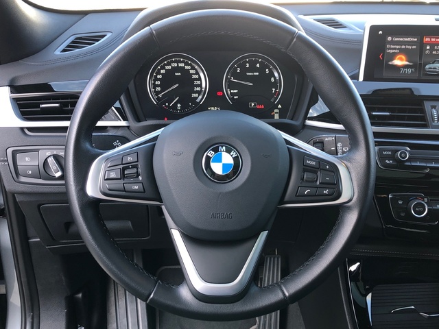 BMW X2 sDrive18i color Gris. Año 2023. 103KW(140CV). Gasolina. En concesionario Momentum S.A. de Madrid