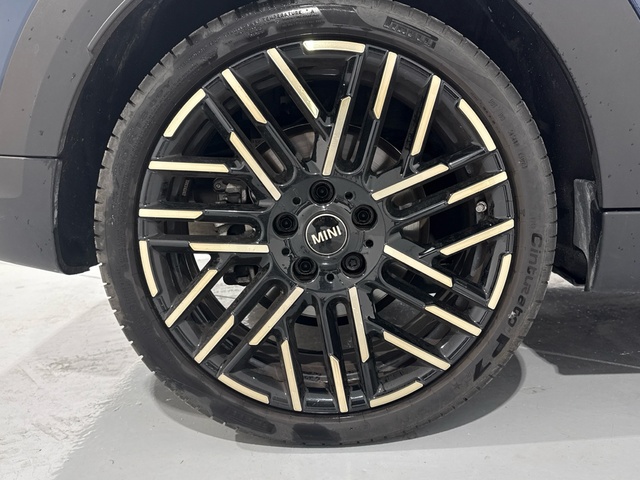 fotoG 12 del MINI MINI 5 Puertas Cooper C 115 kW (156 CV) 156cv Gasolina del 2025 en Madrid