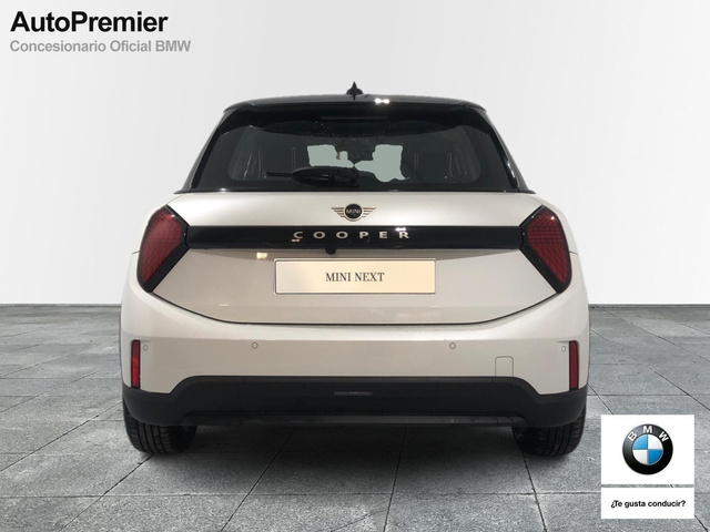 fotoG 4 del MINI MINI 5 Puertas Cooper C 115 kW (156 CV) 156cv Gasolina del 2025 en Madrid