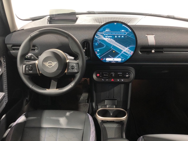 fotoG 6 del MINI MINI 5 Puertas Cooper C 115 kW (156 CV) 156cv Gasolina del 2025 en Madrid