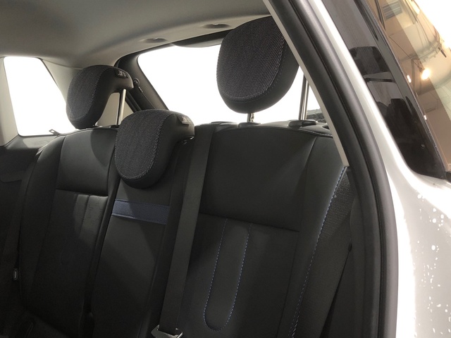 fotoG 8 del MINI MINI 5 Puertas Cooper C 115 kW (156 CV) 156cv Gasolina del 2025 en Madrid