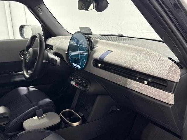 fotoG 7 del MINI MINI 5 Puertas Cooper C 115 kW (156 CV) 156cv Gasolina del 2025 en Madrid