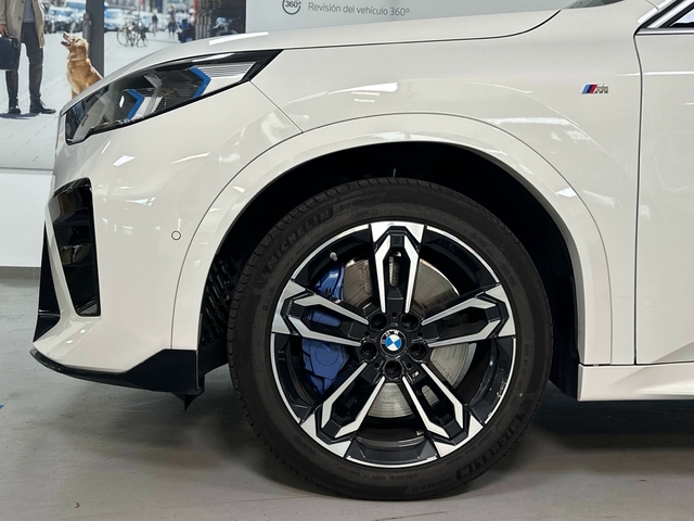 BMW X2 M35i color Blanco. Año 2024. 221KW(300CV). Gasolina. En concesionario Triocar Gijón (Bmw y Mini) de Asturias