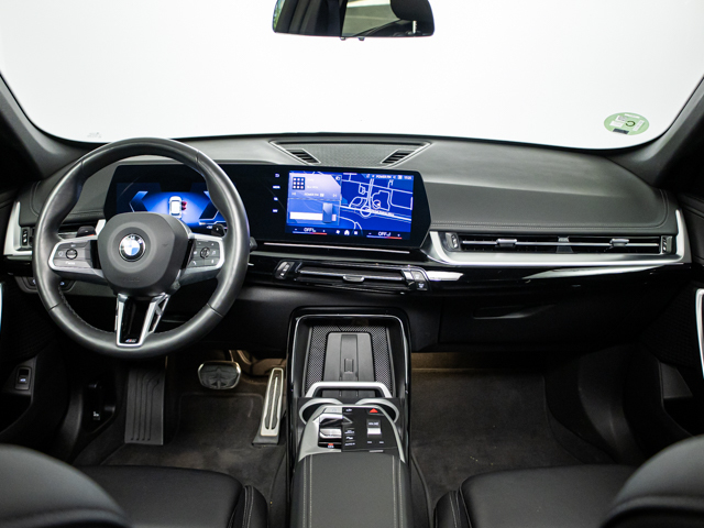 BMW X1 sDrive18d color Blanco. Año 2024. 110KW(150CV). Diésel. En concesionario BMW Fuenteolid Valladolid de Valladolid