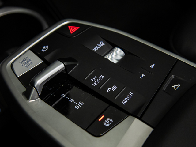 BMW X1 sDrive18d color Blanco. Año 2024. 110KW(150CV). Diésel. En concesionario BMW Fuenteolid Valladolid de Valladolid