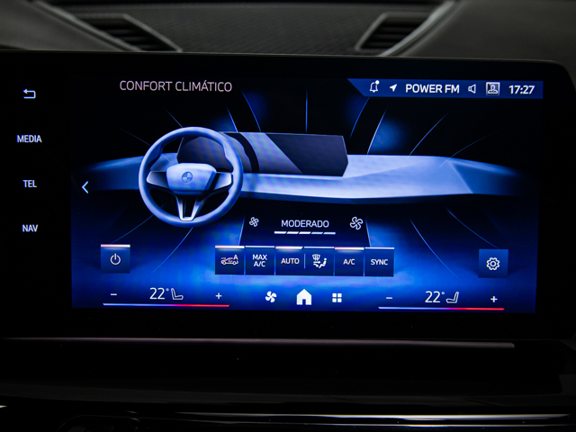 BMW X1 sDrive18d color Blanco. Año 2024. 110KW(150CV). Diésel. En concesionario BMW Fuenteolid Valladolid de Valladolid