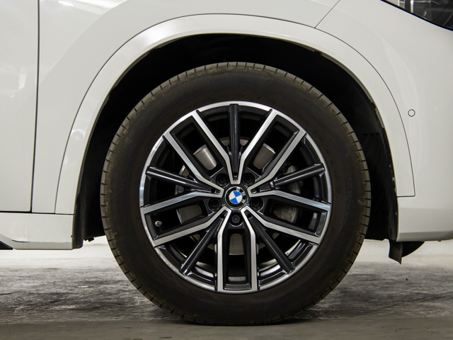 BMW X1 sDrive18d color Blanco. Año 2024. 110KW(150CV). Diésel. En concesionario BMW Fuenteolid Valladolid de Valladolid