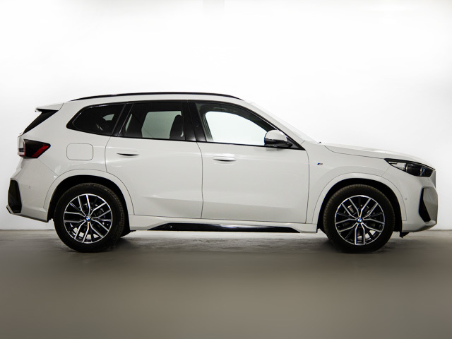 BMW X1 sDrive18d color Blanco. Año 2024. 110KW(150CV). Diésel. En concesionario BMW Fuenteolid Valladolid de Valladolid