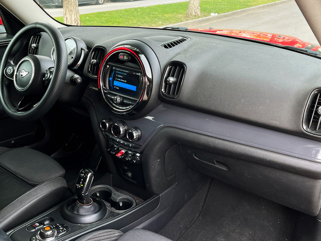 fotoG 7 del MINI MINI Countryman Cooper 100 kW (136 CV) 136cv Gasolina del 2019 en Murcia