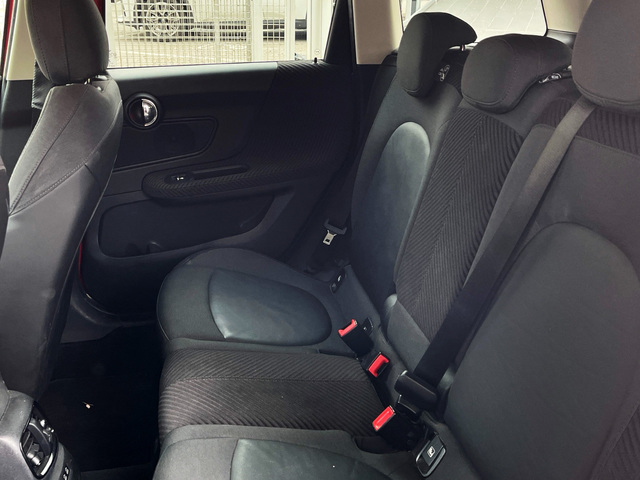 fotoG 8 del MINI MINI Countryman Cooper 100 kW (136 CV) 136cv Gasolina del 2019 en Murcia