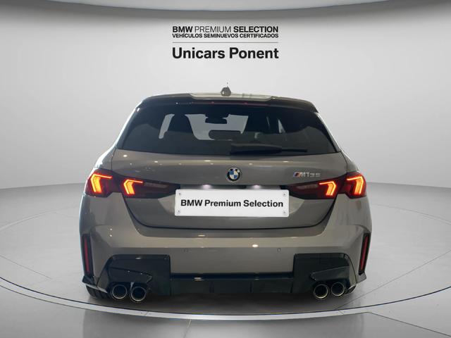 BMW Serie 1 M135i color Gris. Año 2025. 221KW(300CV). Gasolina. En concesionario Unicars Ponent de Lleida