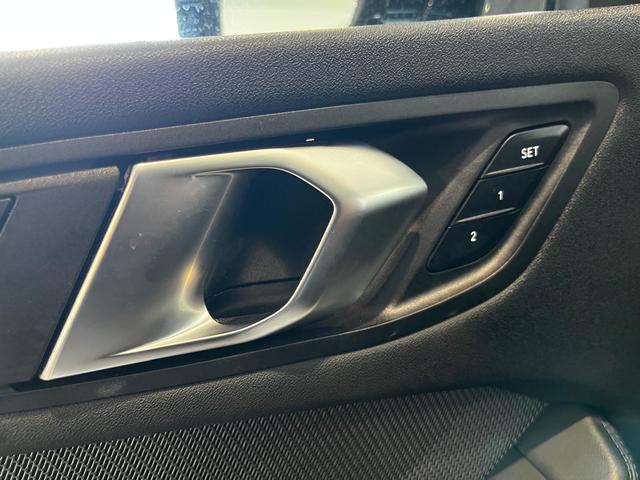 BMW Serie 1 M135i color Gris. Año 2025. 221KW(300CV). Gasolina. En concesionario Unicars Ponent de Lleida