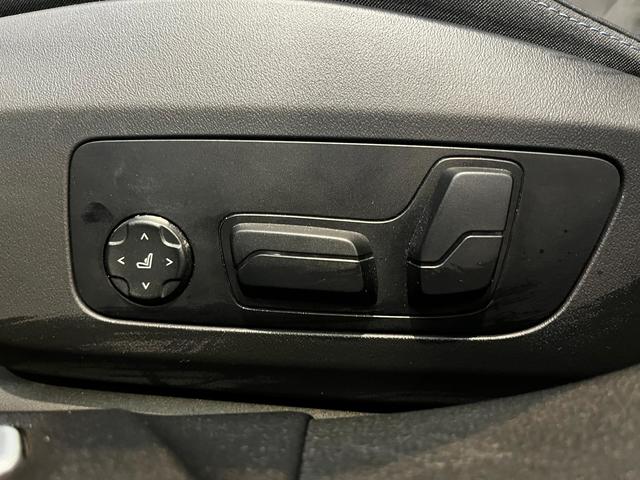 BMW Serie 1 M135i color Gris. Año 2025. 221KW(300CV). Gasolina. En concesionario Unicars Ponent de Lleida