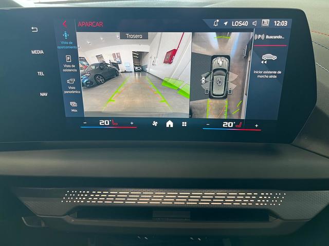 BMW Serie 1 M135i color Gris. Año 2025. 221KW(300CV). Gasolina. En concesionario Unicars Ponent de Lleida