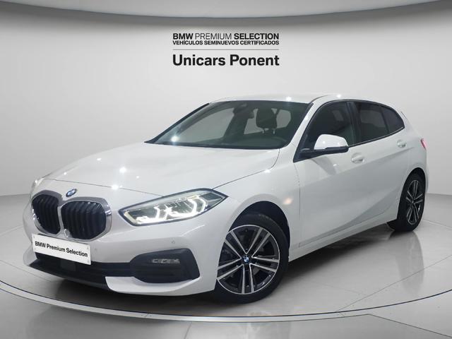 BMW Serie 1 118d color Blanco. Año 2022. 110KW(150CV). Diésel. En concesionario Unicars Ponent de Lleida