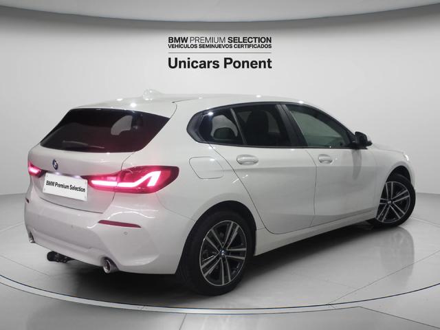 BMW Serie 1 118d color Blanco. Año 2022. 110KW(150CV). Diésel. En concesionario Unicars Ponent de Lleida