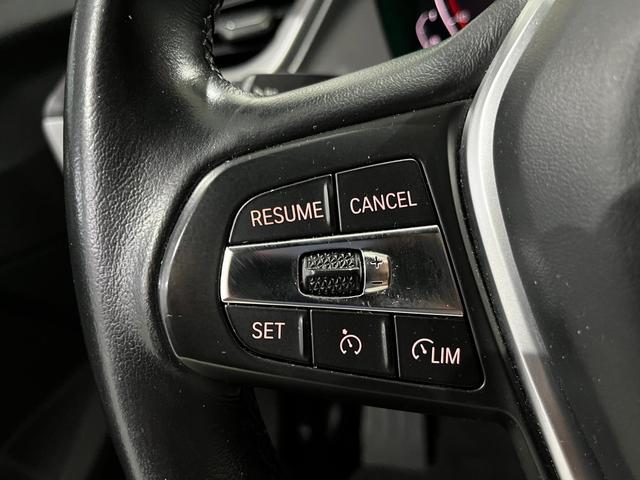 BMW Serie 1 118d color Blanco. Año 2022. 110KW(150CV). Diésel. En concesionario Unicars Ponent de Lleida