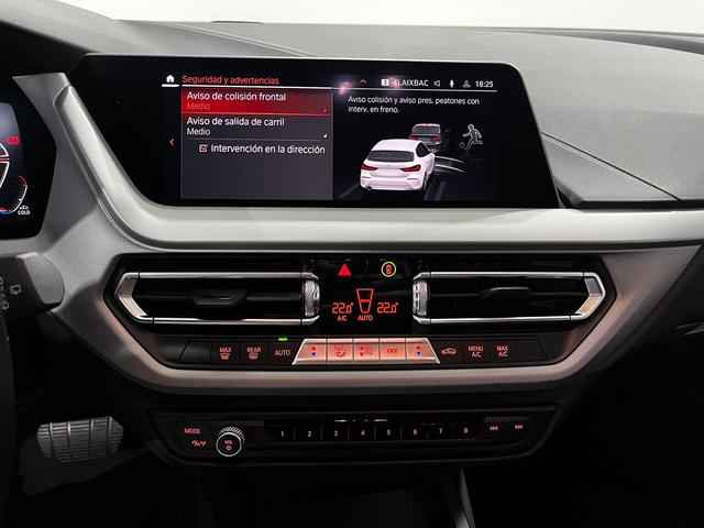 BMW Serie 1 118d color Blanco. Año 2022. 110KW(150CV). Diésel. En concesionario Unicars Ponent de Lleida