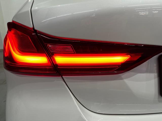 BMW Serie 1 118d color Blanco. Año 2022. 110KW(150CV). Diésel. En concesionario Unicars Ponent de Lleida