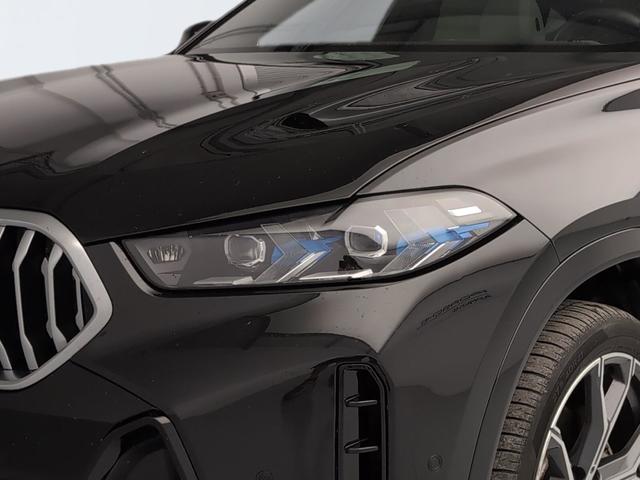 BMW X6 xDrive40d color Negro. Año 2024. 259KW(352CV). Diésel. En concesionario Automotor Premium Viso - Málaga de Málaga