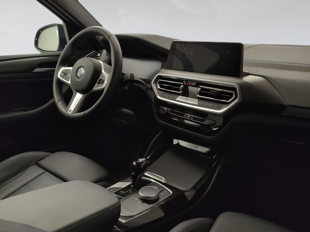 BMW X4 xDrive20d color Azul. Año 2024. 140KW(190CV). Diésel. En concesionario Automotor Premium Viso - Málaga de Málaga