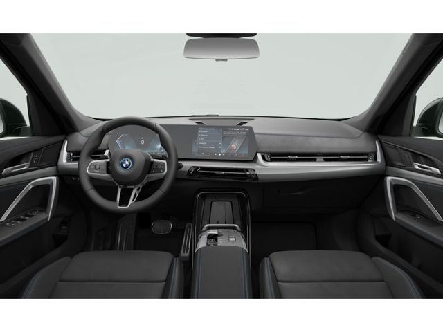 BMW X1 xDrive25e color Negro. Año 2025. 180KW(245CV). Híbrido Electro/Gasolina. En concesionario Movilnorte El Plantio de Madrid