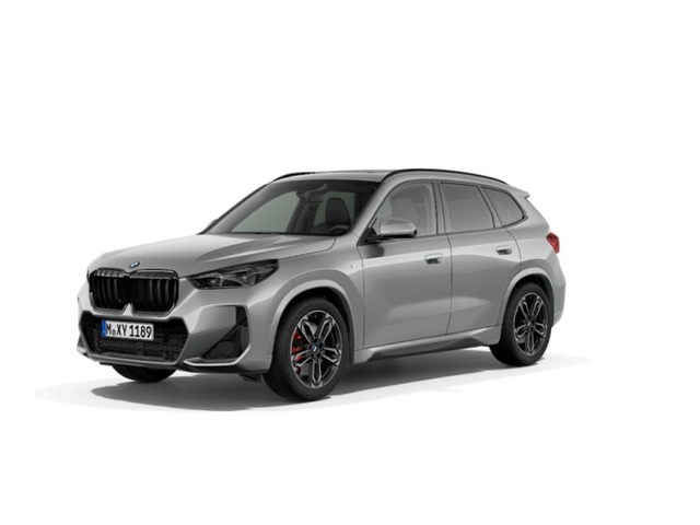 BMW X1 sDrive20d color Gris Plata. Año 2024. 120KW(163CV). Diésel. En concesionario Movilnorte El Carralero de Madrid