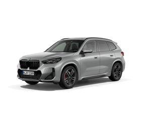 Fotos de BMW X1 sDrive20d color Gris Plata. Año 2024. 120KW(163CV). Diésel. En concesionario Movilnorte El Carralero de Madrid