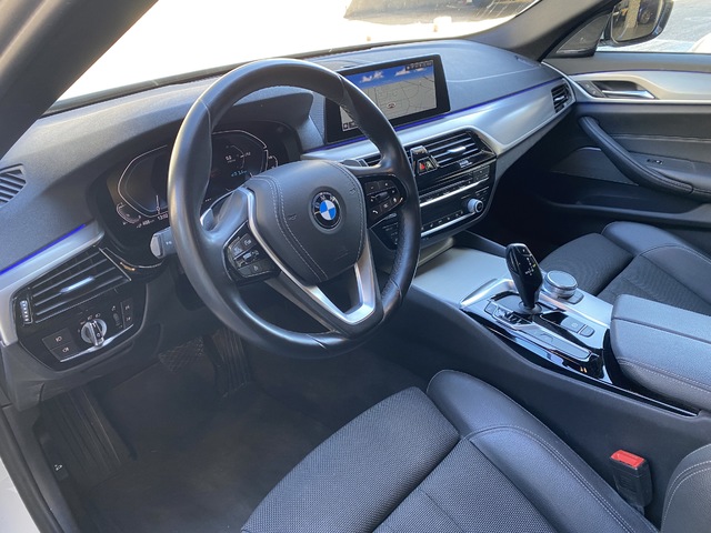 BMW Serie 5 530e 185 kW (252 CV)