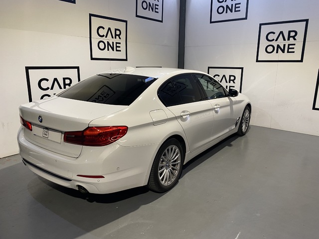 BMW Serie 5 530e 185 kW (252 CV)