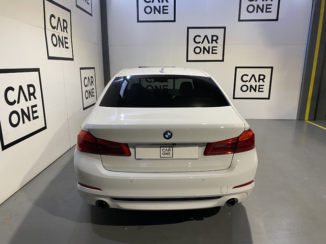 BMW Serie 5 530e 185 kW (252 CV)