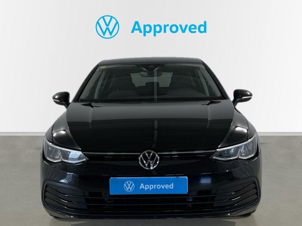 Volkswagen Golf 1.5 eTSI en Barcelona