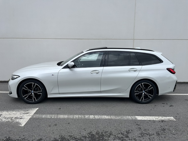 BMW Serie 3 318d Touring color Blanco. Año 2025. 110KW(150CV). Diésel. En concesionario Novomóvil Oleiros de Coruña