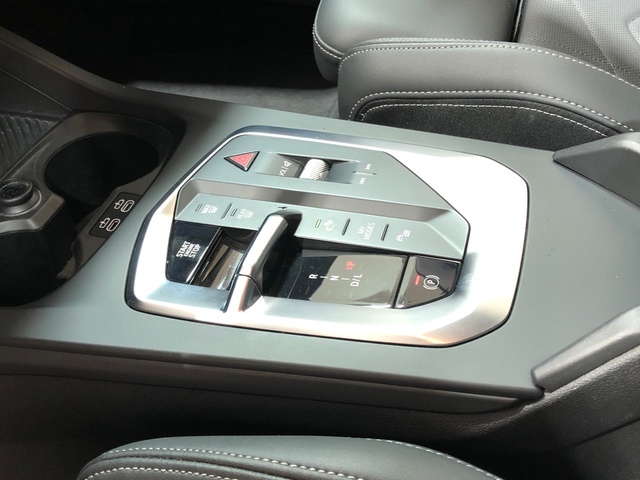 BMW Serie 1 120d color Azul. Año 2024. 120KW(163CV). Diésel. En concesionario Movilnorte El Plantio de Madrid