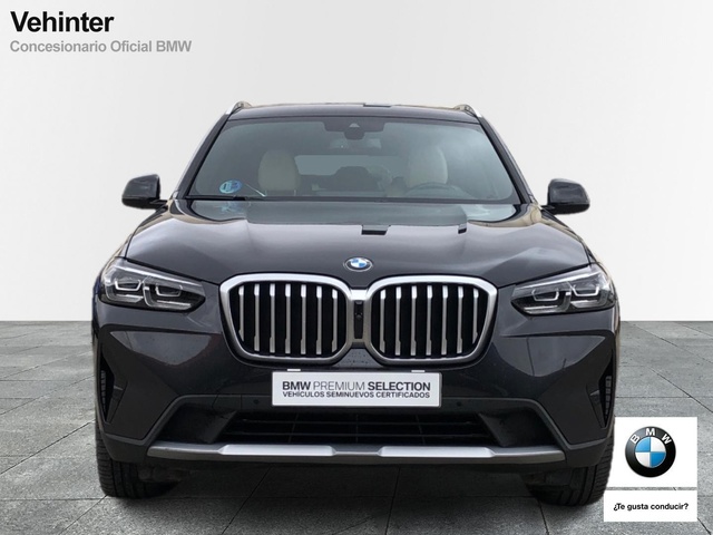 BMW X3 xDrive20d color Gris. Año 2024. 140KW(190CV). Diésel. En concesionario Vehinter Getafe de Madrid