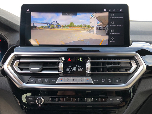 BMW X3 xDrive20d color Gris. Año 2024. 140KW(190CV). Diésel. En concesionario Vehinter Getafe de Madrid