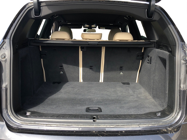 BMW X3 xDrive20d color Gris. Año 2024. 140KW(190CV). Diésel. En concesionario Vehinter Getafe de Madrid