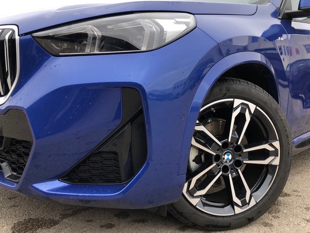 BMW X1 sDrive20d color Azul. Año 2025. 120KW(163CV). Diésel. En concesionario Vehinter Aguacate de Madrid